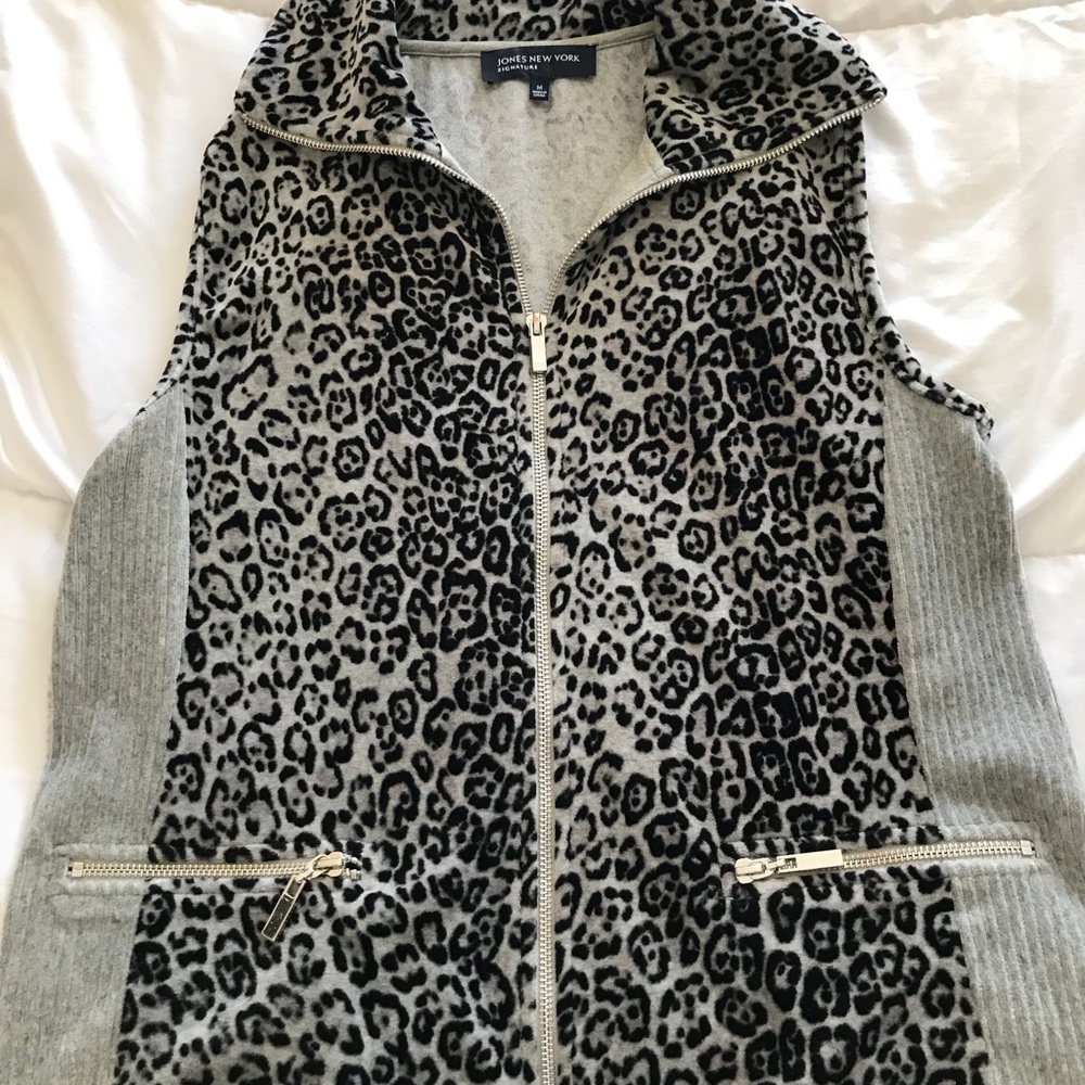 Jones New York vest